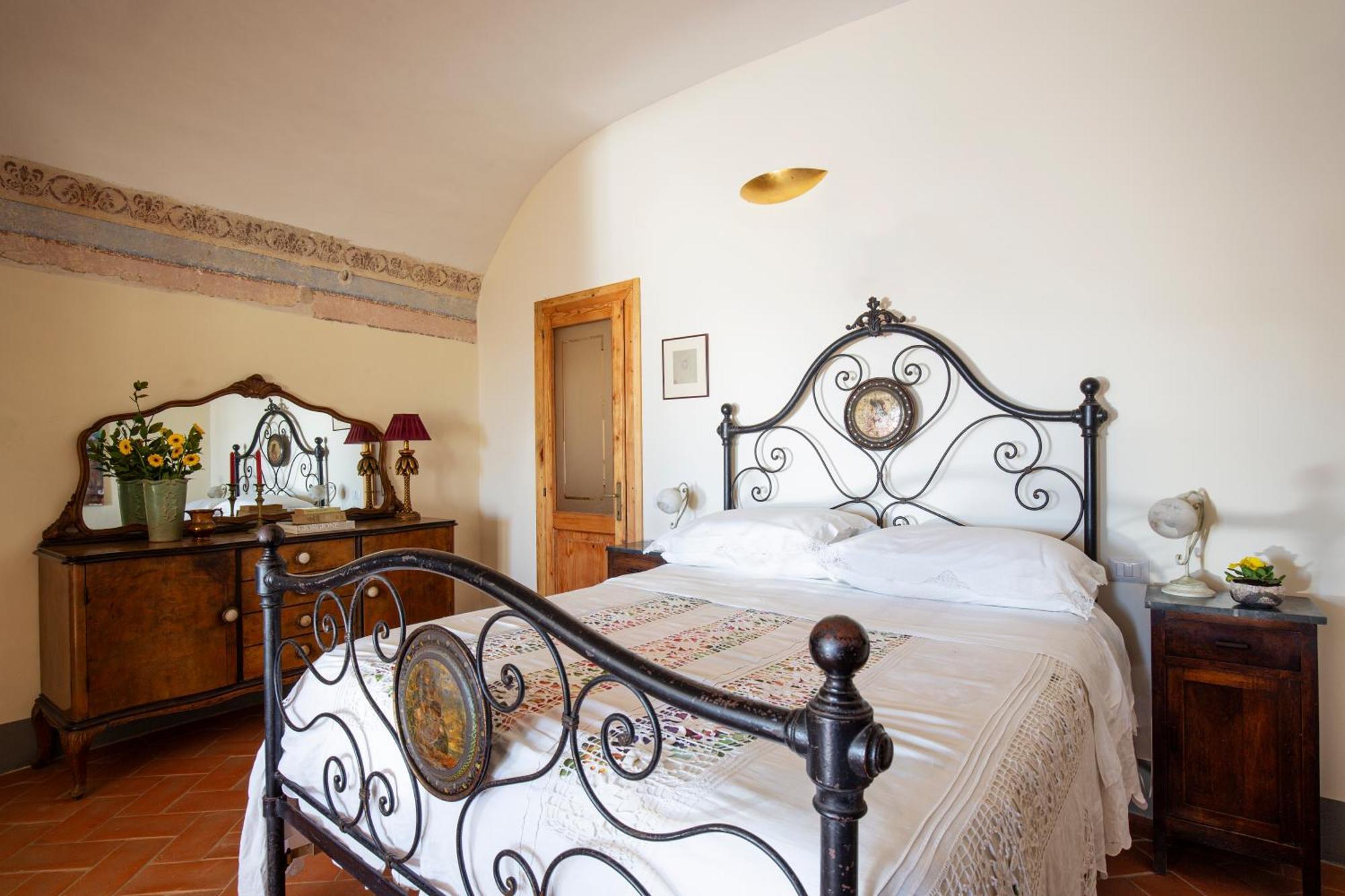 Casa Ezio Marchi - Due Appartamenti E Una Family Suite Bettolle Esterno foto