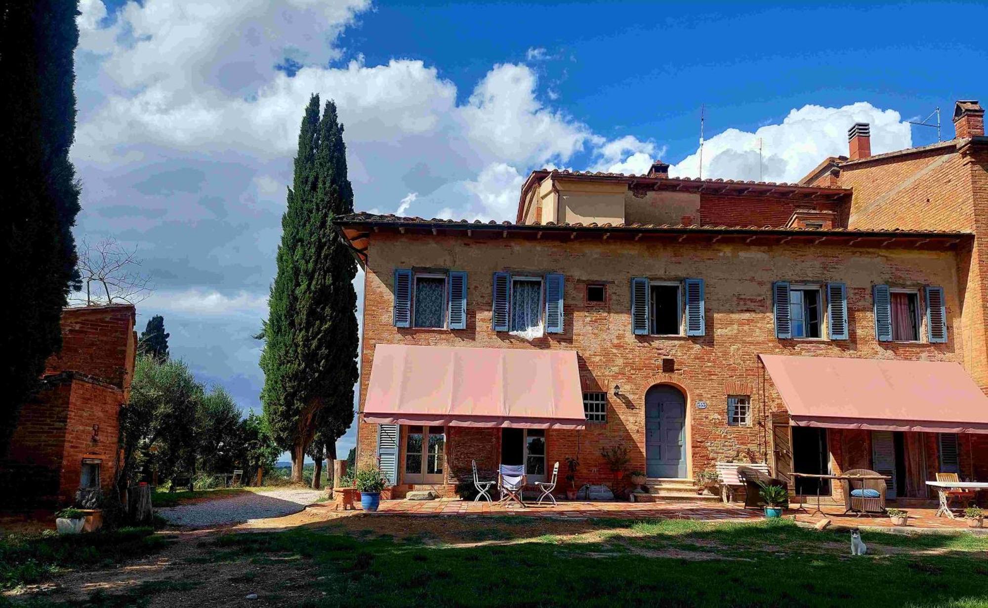 Casa Ezio Marchi - Due Appartamenti E Una Family Suite Bettolle Esterno foto