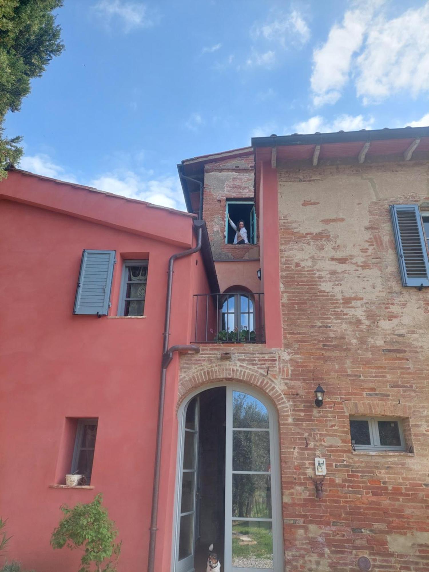 Casa Ezio Marchi - Due Appartamenti E Una Family Suite Bettolle Esterno foto